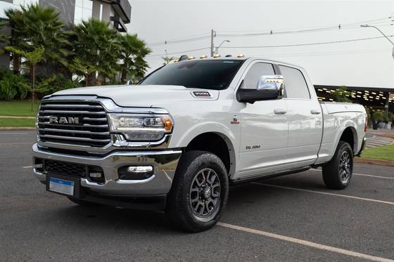 RAM 3500 6.7 I6 TURBO DIESEL LIMITED LONGHORN CD 4X4 AUTOMÁTICO RAM 3500 6.7 I6 TURBO DIESEL LIMITED LONGHORN CD 4X4 AUTOMÁTICO